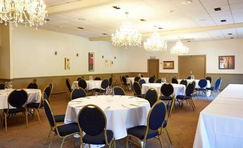 The Coleshill By Greene King Inns מראה חיצוני תמונה